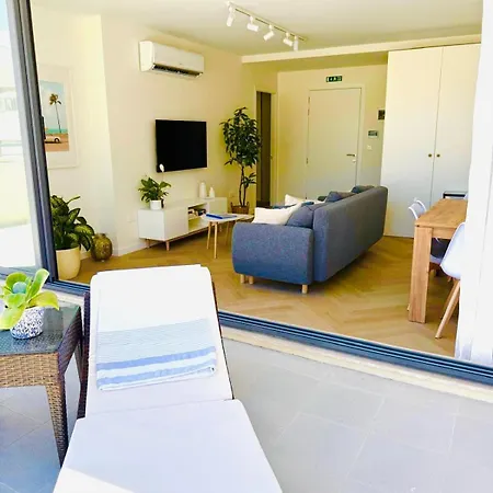 5 Kj Two Bedroom In The Village Centre Number Lägenhet *