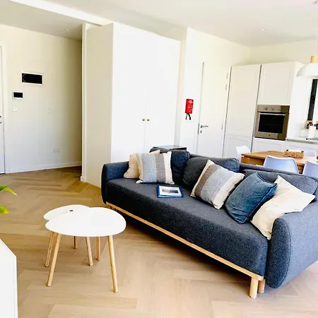 5 Kj Two Bedroom In The Village Centre Number Lägenhet